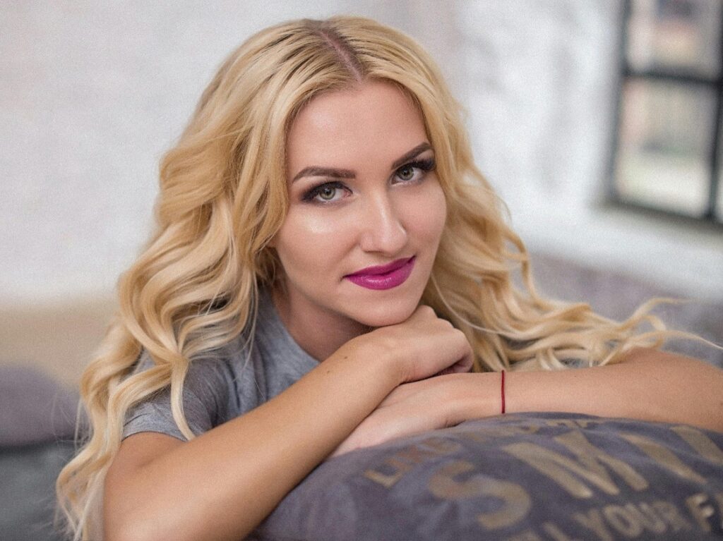 Lived-In Blonde Hair